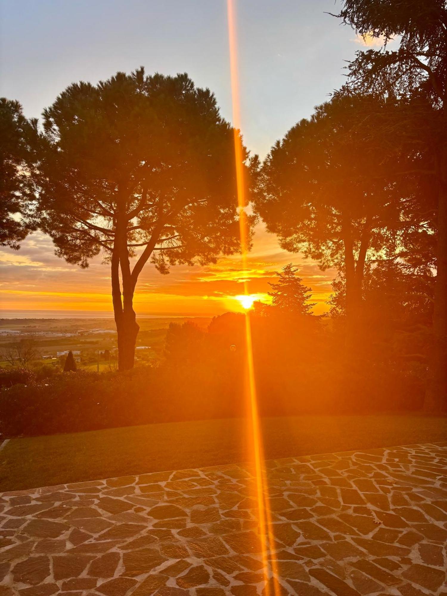 Nuances Del Conero Relais Bed & Breakfast Castelfidardo Bagian luar foto